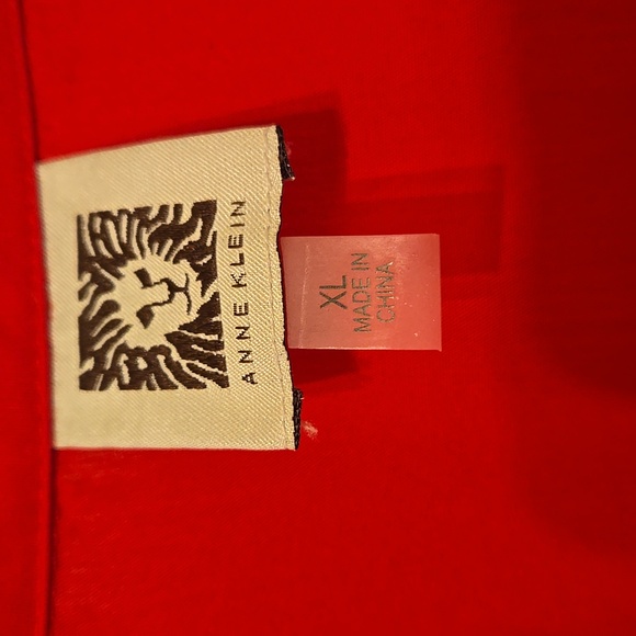 Anne Klein Vibrant Red 3/4 Sleeve Button Down Top - Picture 2 of 11